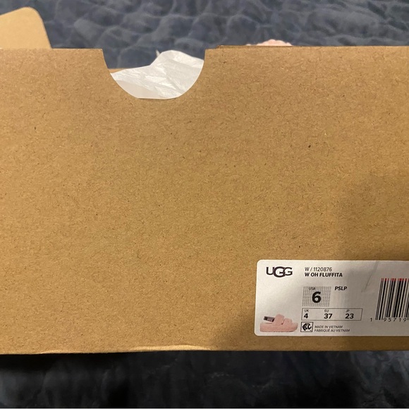 Ugg slippers - Picture 2 of 2